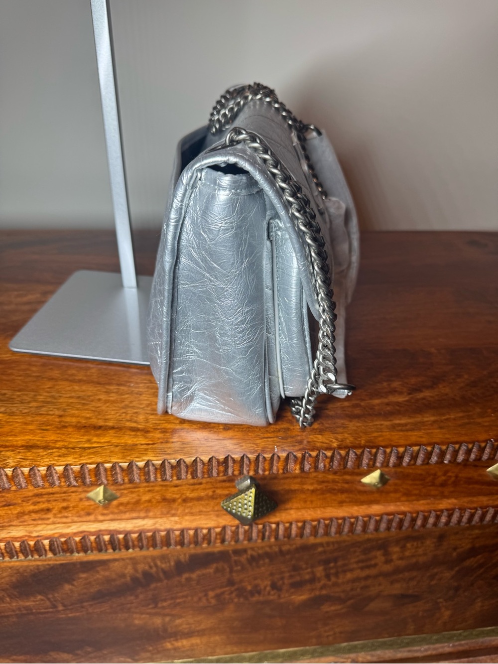 Silver Shoulder Bag; No Brand - Picture 5 of 8